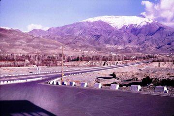 (عکس) تصویر دیده نشده از آزادراه تهران-کرج؛ ۶۰ سال قبل!