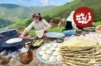 ببینید| غذای روستایی در ایران؛ پخت نان تافتون در تنور و سیب زمینی کبابی روی آتش
