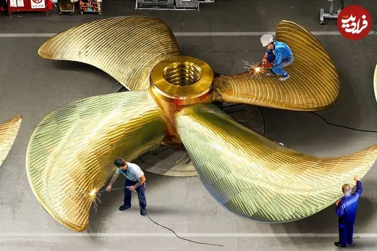 ببینید| پروانه و ملخ های غول پیکر کشتی چگونه در چین ساخته می شوند؟