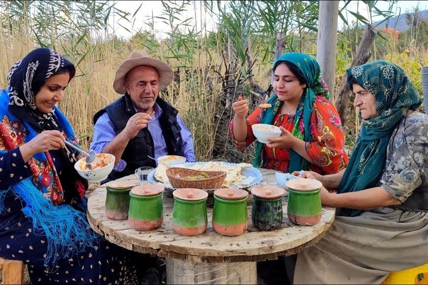 (ویدئو) پخت دیزی سنگی به سبک خانواده روستایی کردستانی