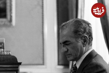 عکس؛  سفر در زمان؛ «محمدرضا پهلوی و همسر سوم اش» در صحن حرم امام رضا؛ سال 57