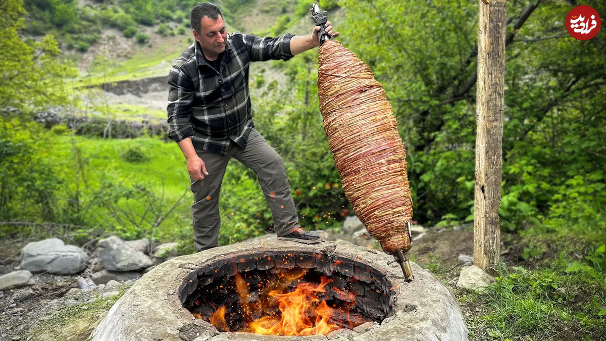 (ویدئو) پخت «کوکورچ» با 5 هزار متر روده به سبک آشپز روستایی آذربایجانی 