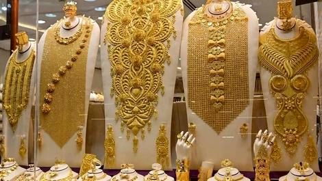 ( ویدیو) لباس های طلای 1 میلیون دلاری در فروشگاه های دبی 
