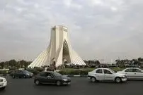 عکس| سفر به ایران قدیم؛ «بازدید کنندگان میدان آزادی تهران» در سال 1354