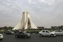 عکس| سفر به ایران قدیم؛ «بازدید کنندگان میدان آزادی تهران» در سال 1354