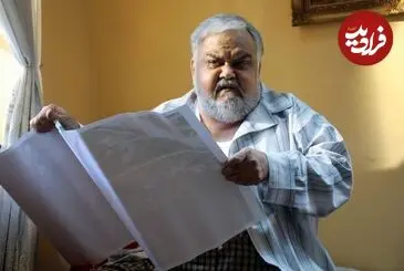 عکس| سفر زمان؛ «اکبر عبدی» در اکران خصوصی فیلم شبکه؛ سال 89