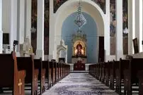 ببینید؛ سخنانی که کلیسا را لرزاند: از امروز من یک زنم! اعتراف باورنکردنی کشیش ۵۱ ساله