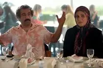 (عکس) تیپ و چهره ویژه «هما سعادت» سریال پایتخت در کنار امیر جعفری در اروپا