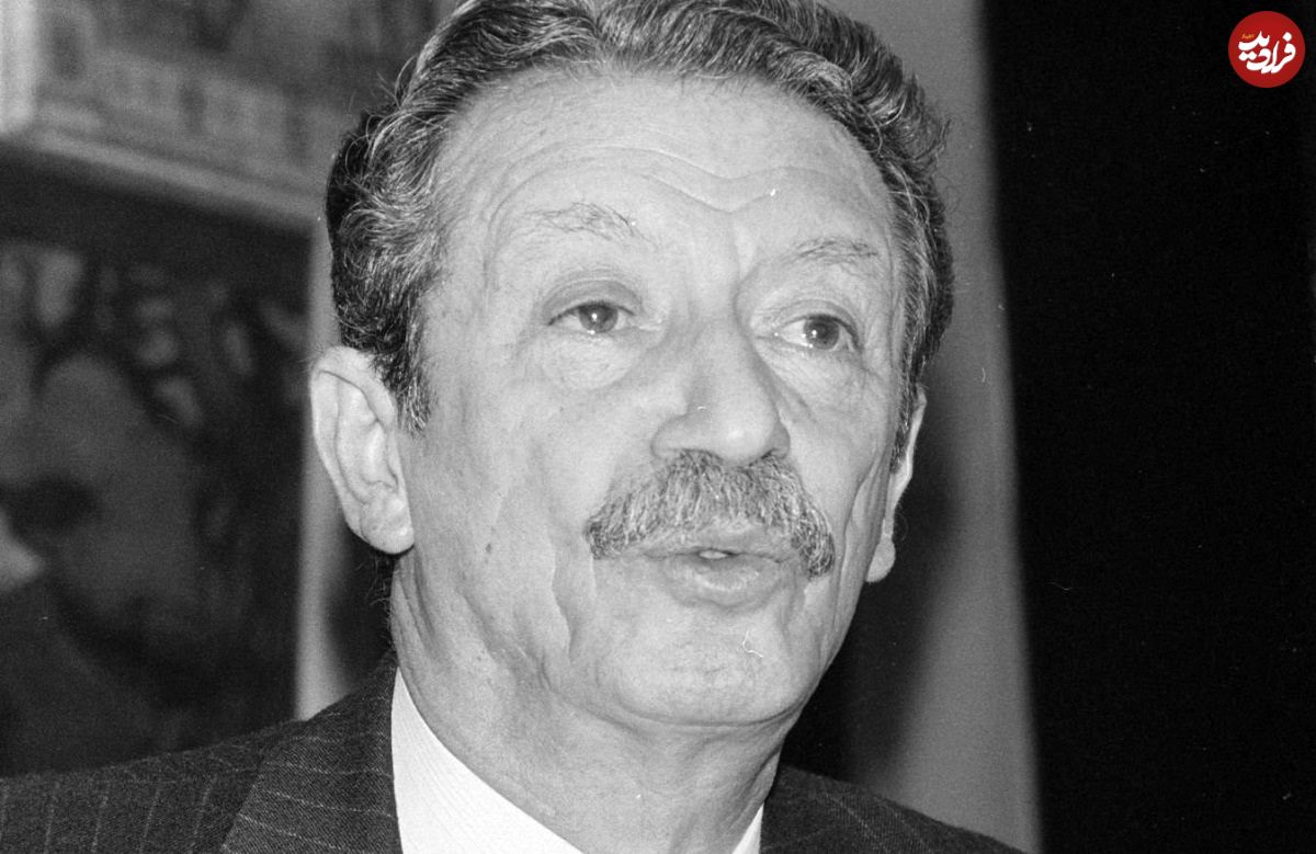 عکس؛ سفر در زمان؛ «شاپور بختیار در فرانسه و در کنار میشل دبره»؛ سال 59