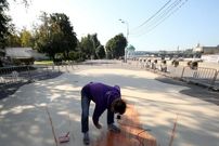 عکس؛ هنر خیابانی؛ خلاقیت هنرمند آلمانی که «پیاده‌رو» را به «درّۀ گدازه‌های آتشفشانی» تبدیل کرده است