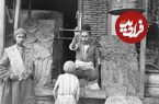 عکس؛ سفر در تاریخ؛ «شاطر سید آقا بزرگ میری در نانوایی سنگکی اش در دربند»؛ سال 1337
