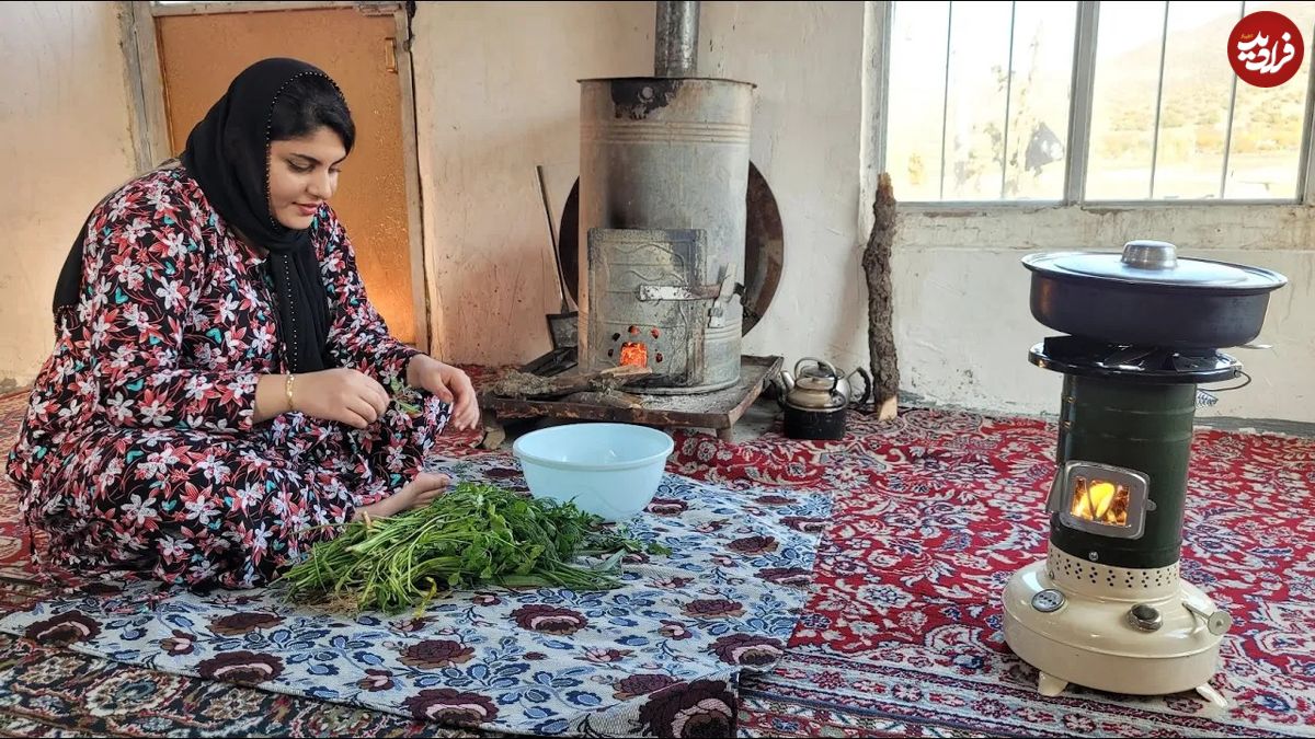 (ویدئو) غذای روستایی؛ پخت دیدنی کوکو سبزی و لبو توسط دختر آشپز کردستانی