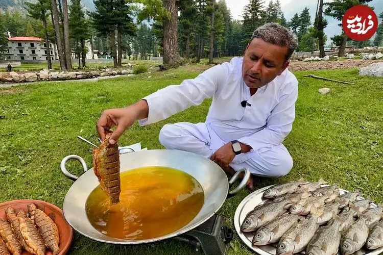 ببینید| غذای روستایی در پاکستان؛ صید ماهی قزل آلا و تهیه غذ با آن به روش سنتی