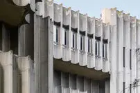 تصاویر| نمونه‌ای از مدرنیسم متأخر در معماری دادگستری سیه‌نا 