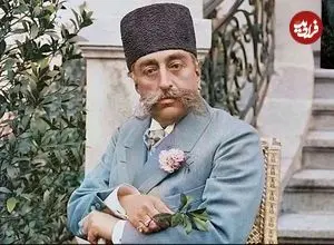 عکس| سفر در زمان؛ «مظفرالدین‌شاه قاجار» سوار بر سه‌چرخه در کنار مقربان درگاه