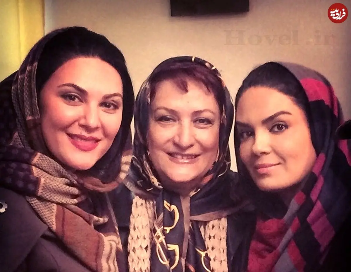 عکس| سفر زمان؛ «مریم امیرجلالی، سارا خوئینی‌ها و لاله اسکندری» در حرم امام رضا (ع)