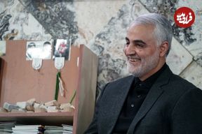 عکس؛ سفر در زمان؛ «سردار سلیمانی در حال گفتگو با سرلشکر باقری»؛ دهه 90