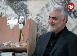 عکس؛ سفر در زمان؛ «سردار سلیمانی در حال گفتگو با سرلشکر باقری»؛ دهه 90