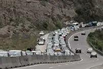 عکس| سفر زمان؛ «بی ام و 2000C، فورد کاپری، پیکان 49 و اتوبوس بنز» در جاده هراز؛ دهه 50