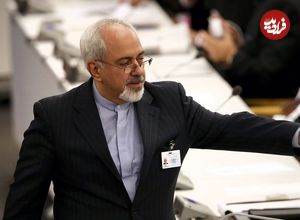 عکس؛ سفر در زمان؛ «ظریف در کنار احمدی نژاد در سازمان ملل»؛ سال 85