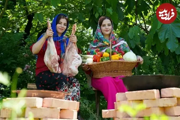 ببینید| غذای روستایی در ایران؛ تهیه دلمه و پخت نان روی ساج