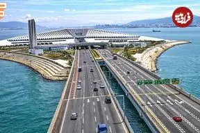 ببینید| چگونه تونل‌های عظیم در زیرآب ساخته می شوند؟