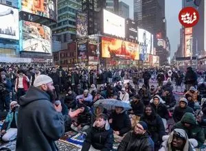 ببینید| صف نماز ماه رمضان در میدان تایمز نیویورک