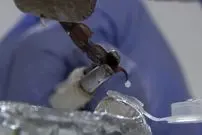 گرانقیمت‌ترین مایع جهان که هر لیتر آن ۱۰ میلیون دلار است