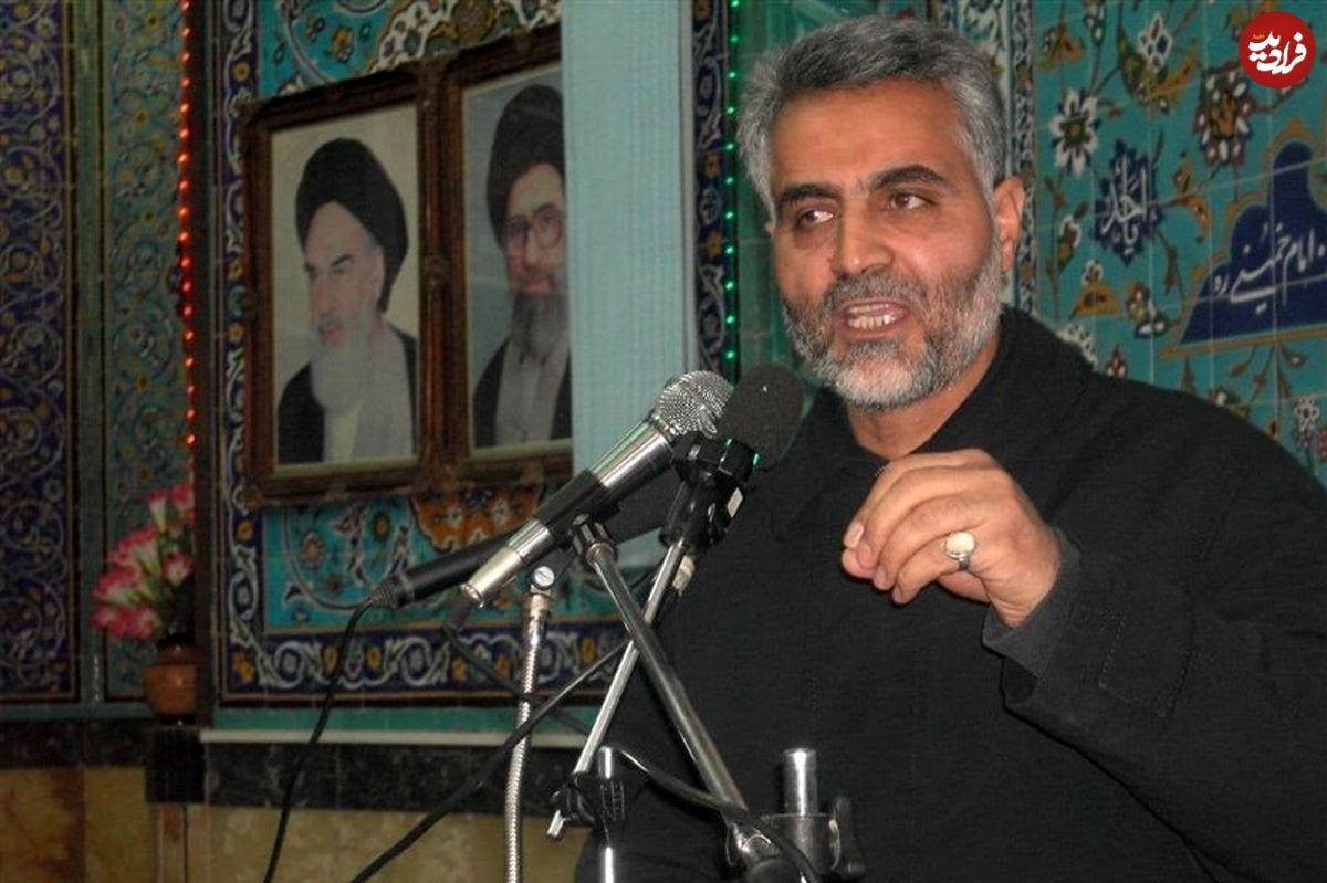 عکس؛ سفر در زمان؛ «سردار سلیمانی و محسن رضایی» بر سر مزار احمد کاظمی؛ سال 84