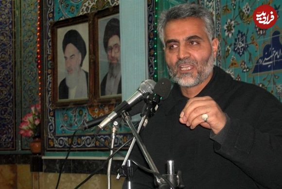 عکس؛ سفر در زمان؛ «سردار سلیمانی و محسن رضایی» بر سر مزار احمد کاظمی؛ سال 84