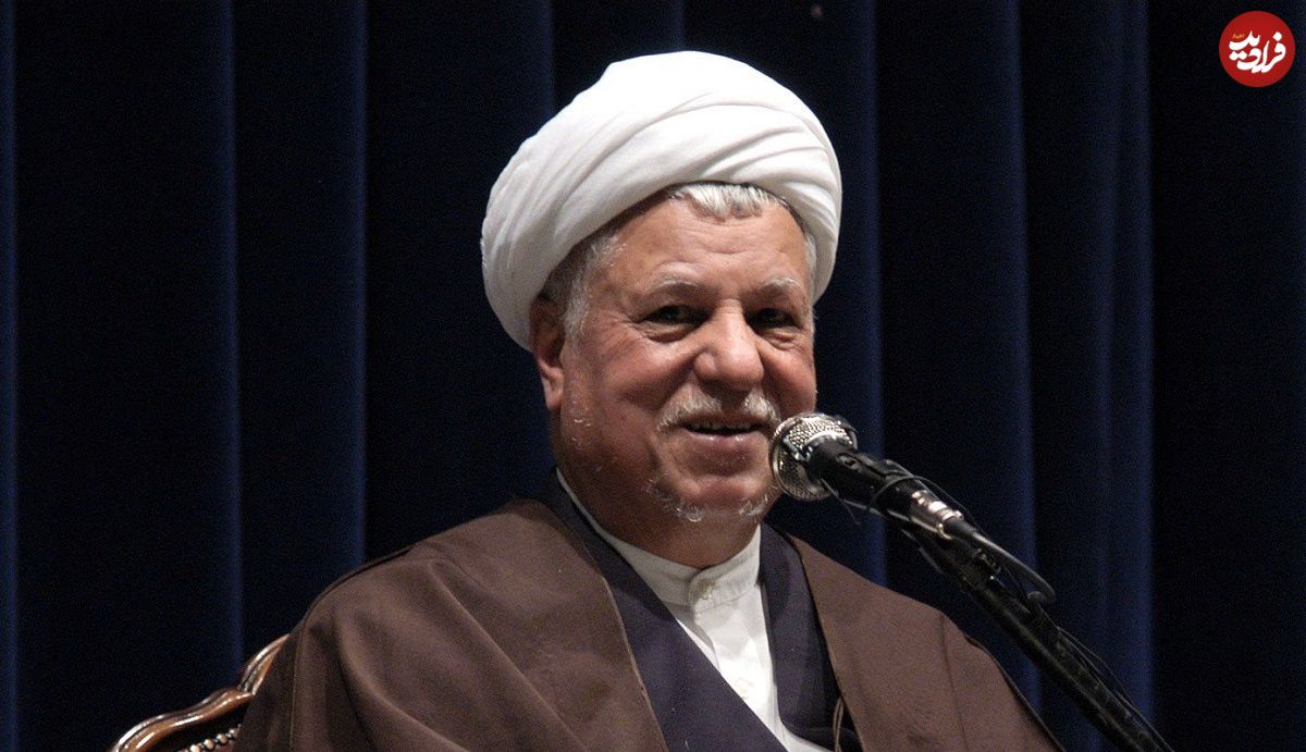 عکس؛ سفر در تاریخ؛ «هاشمی رفسنجانی در حال اسب سواری در مناطق روستایی»؛ دهه 70