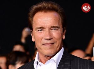 عکس| سفر در زمان؛ «آرنولد» با کلاه ملوانی و در کنار یکی از دوستانش در مونیخ؛ سال 1346