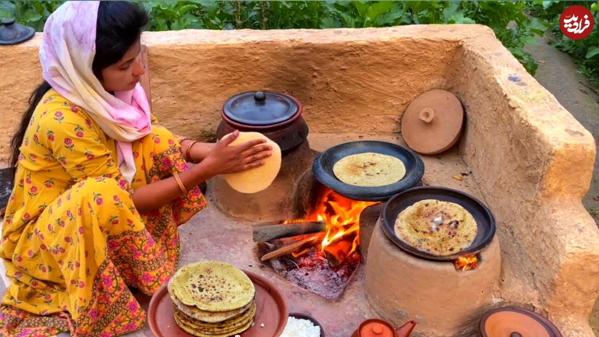 ببینید؛ غذای روستایی در هند؛ پخت نان ذرت و غذای سنتی با برگ خردل و اسفناج