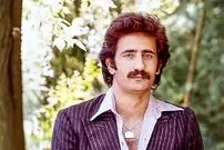 عکس| سفر در زمان؛ «مجید مظفری» در جوانی و در کارخانه اتومبیل سازی خاور