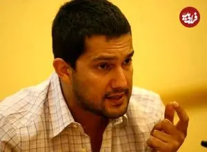 عکس؛ پریدن حامد بهداد روی میز در نشست خبری