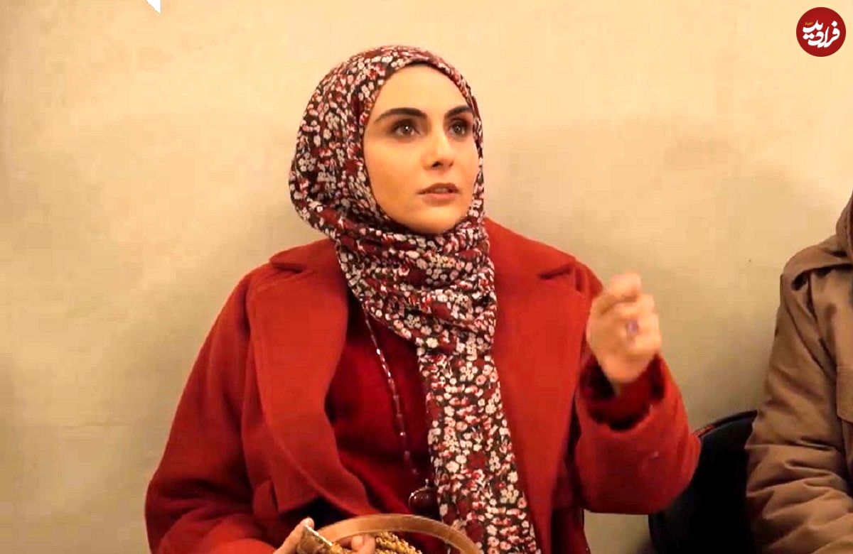 عکس| سفر در زمان؛ «شری» یک سال بعد سریال پایتخت 7 در حاشیه یک جشنواره