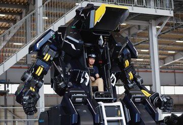 ( عکس) شاهکار جدید ژاپنی، ربات غول‌پیکر شبیه به یک شخصیت کارتونی