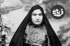 عکس| سفر به عصر قاجار؛ مادر جوان تهرانی همراه دو فرزندش در آتلیه عکاسی؛ سال 1299