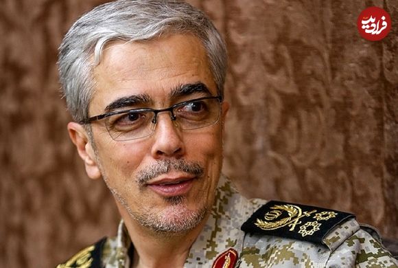 عکس؛ سفر در زمان؛ «سرلشکر باقری در کنار برادرش حسن باقری» در ایام جنگ؛ اوایل دهه 60