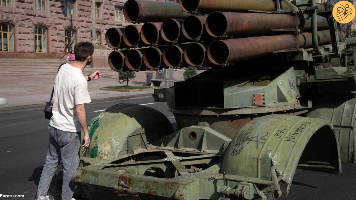 (ویدئو+ عکس) نمایش تانک‌های منهدم شده روسیه در پایتخت اوکراین