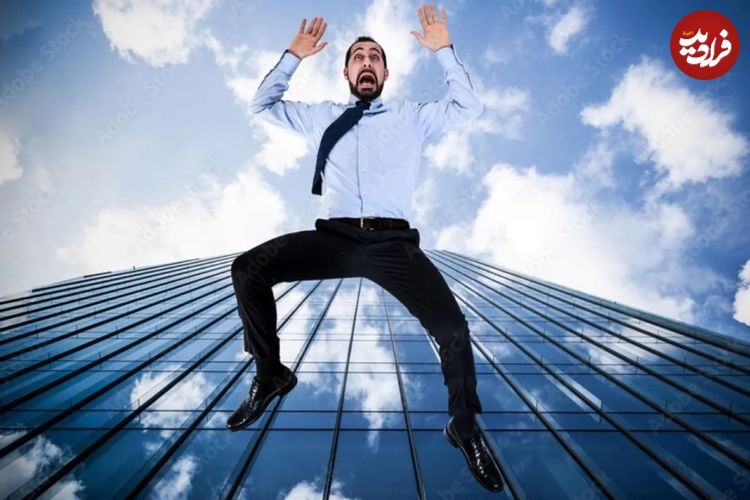 چرا برخی افراد در اوایل مراحل خواب احساس سقوط از روی یک صخره را دارند؟