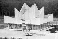 عکس| از سینما تا حمام؛ سرگذشت متفاوت ساختمان تولیپ روسیه 