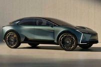 تصاویر؛ معرفی لکسوس LS کوپه، شاسی‌بلندی انقلابی با صندوق عقب کشویی!