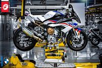 ببینید؛ نگاهی نزدیک به فرآیند طراحی و تولید موتورسیکلت سوپر اسپرت BMW S1000RR