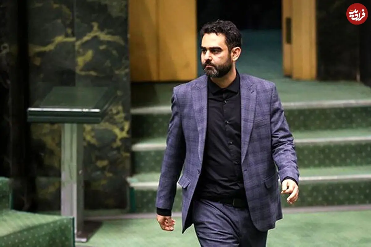 خبرگزاری تسنیم: امیرحسین ثابتی 126 کلمه گفت که 2 کلمه اولش «ریاکاری» و بقیه اش «دروغ محض» بود: با «عربده» هایش مجلس را به توپ می بندد