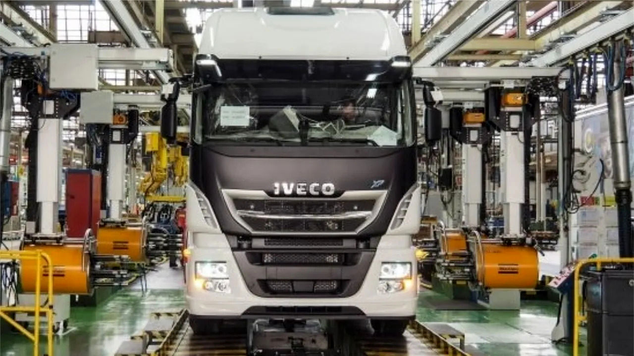 (ویدئو) فرآیند تولید جالب و تماشایی تریلی های مشهور اویکو (Iveco)