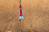 هنر خیابانی؛ از بروس‌لی و نردۀ خمیده تا اسپایدرمن و ترک دیوار