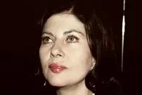 عکس| سفر در زمان؛ «ثریا اسفندیاری و محمدرضا پهلوی» در سفر لندن؛ سال 1333