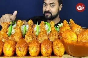 ببینید| غذا خوردن با صدا؛ خوردن 6 ران مرغ تند و 8 تخم مرغ آب پز به روش جوان بنگلادشی