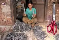 ببینید| فرآیند تولید انبوه قیچی به روش سنتی در کارگاهی در پاکستان